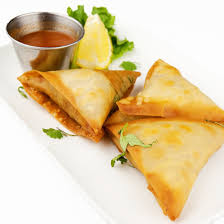 Plate of samosa - Chicken/Beef (3 pcs)